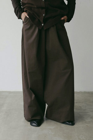 ハー/HER.のイージーチノワイドパンツ(110600/110601)