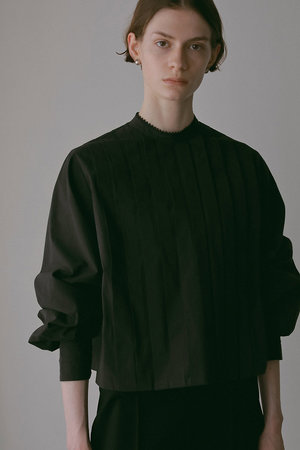 ハー/HER.のコットンタックブラウス(110400/110403)