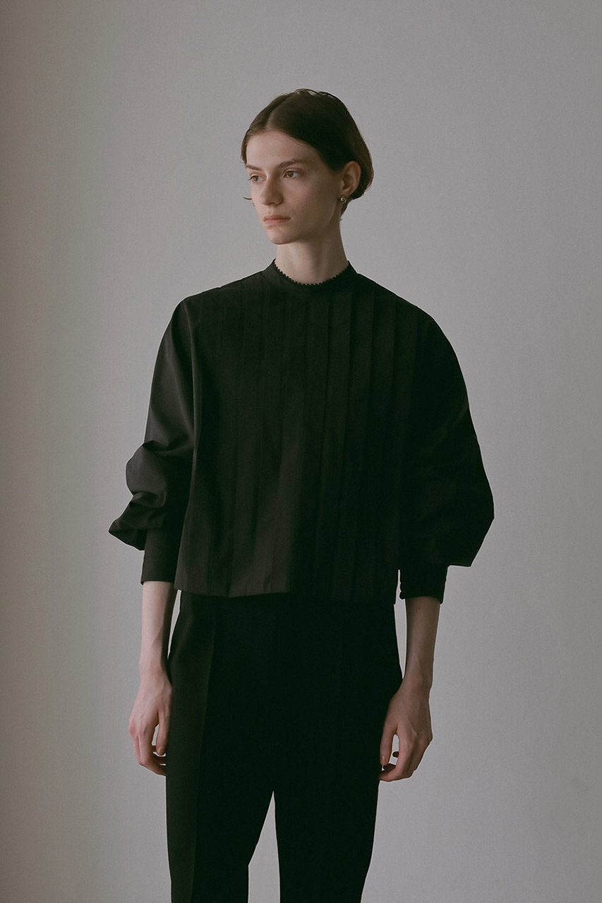 HER.(ハー)｜コットンタックブラウス/ブラック の通販｜ELLESHOP