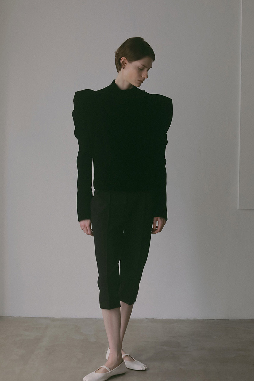 HER. ベロアパワーショルダー HER.(ハー)｜ベロアパワーショルダー/ブラック の通販｜ELLESHOP