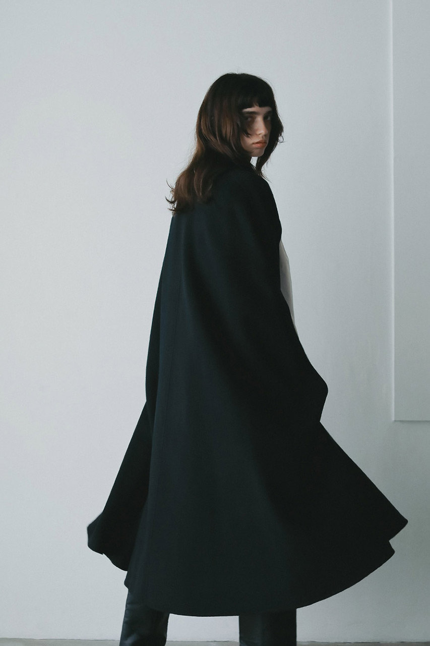 HER.(ハー)｜カシミヤブレンドロングケープ/ブラック の通販｜ELLESHOP