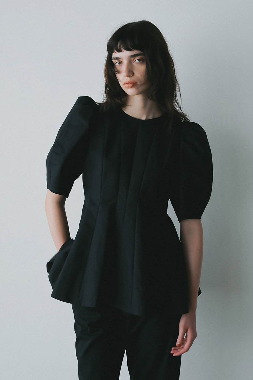 HER.(ハー)｜コットンフォルムペプラムブラウス/ブラック の通販