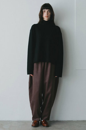 ハー/HER.のフェイクスエードバルーンパンツ(110600/110601)