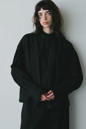 ハー/HER.のヴィンテージライクレースブラウス(110400/110403)