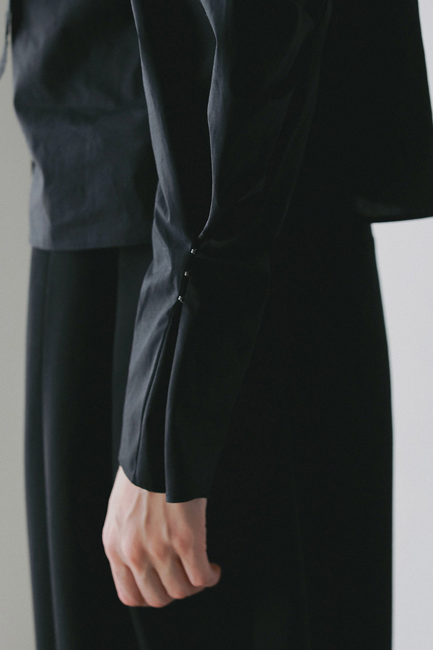 HER.(ハー)｜エンブロイダリーカラーブラウス/ブラック の通販