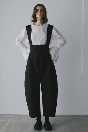 ハー/HER.のハイウエストカーブパンツ(110600/110601)