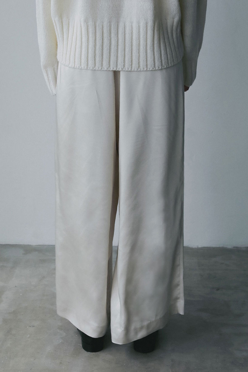 HER.(ハー)｜グロッシーサテンワイドパンツ/オフホワイト の通販