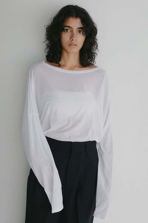 ハー/HER.のシアービッグシルエットプルオーバー