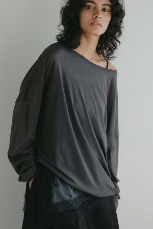 ハー/HER.のシアービッグシルエットプルオーバー