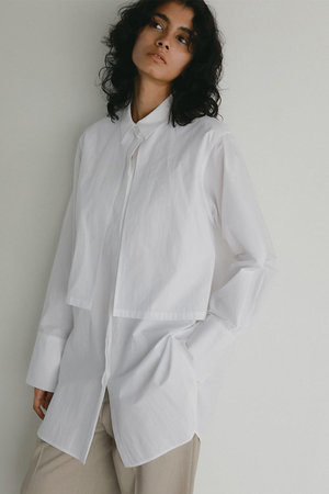 ハー/HER.のレイヤードデザインシャツ