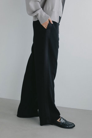 ハー/HER.のサイドラインパンツ