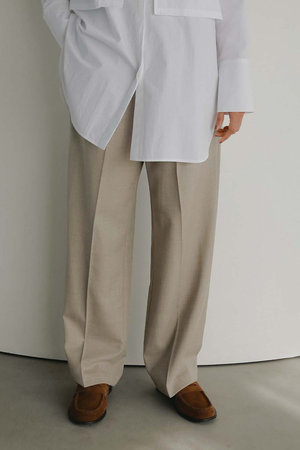 ハー/HER.のタックストレートパンツ(110600/110601)