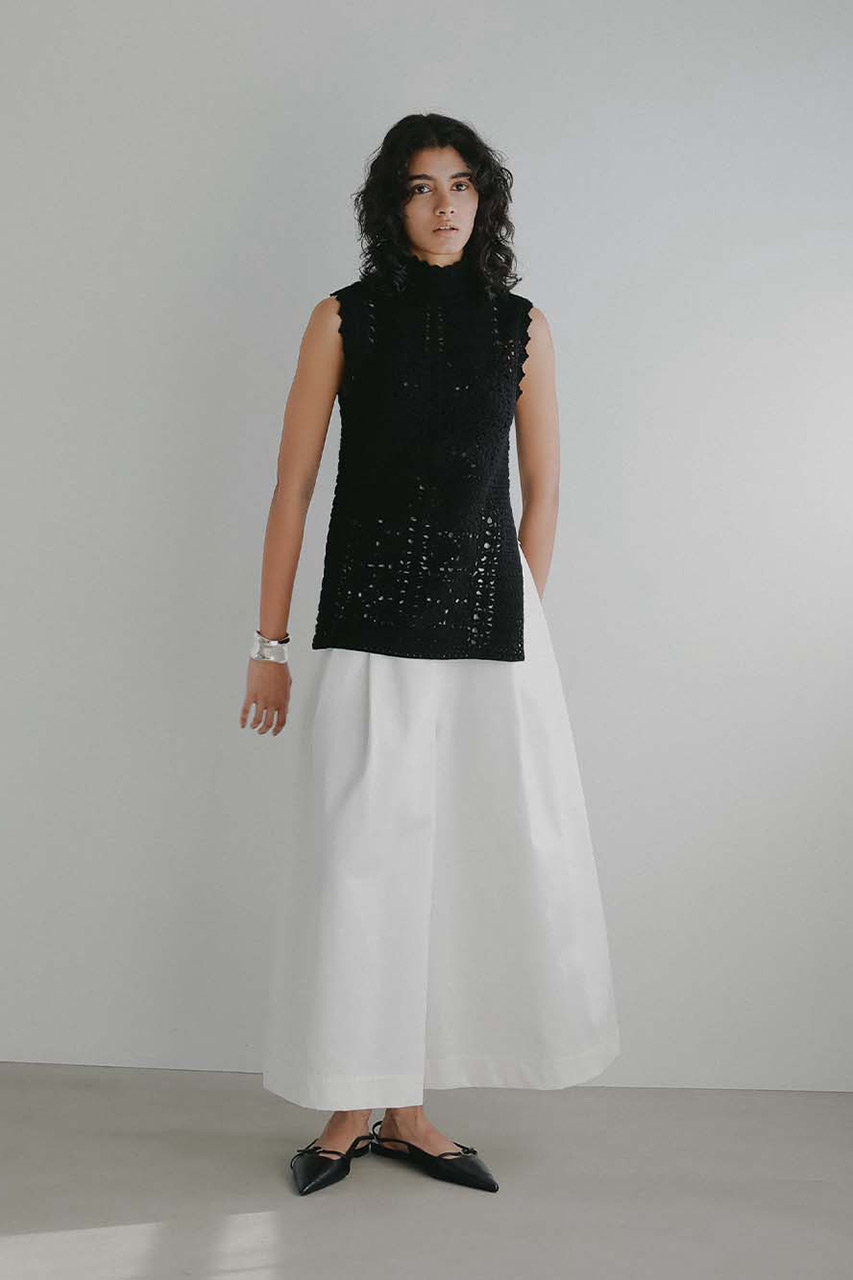 HER.(ハー)｜クロシェノースリーブニット/ブラック の通販｜ELLESHOP