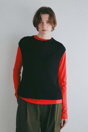 ハー/HER.のコットンクルーネックカットソー