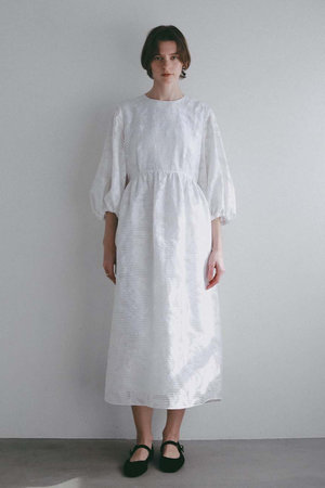 ハー/HER.のシアージャカードボリュームスリーブワンピース