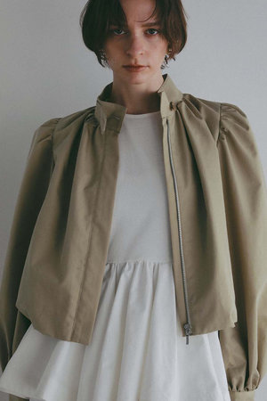 ハー/HER.のパワショルブルゾン