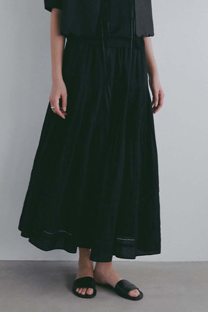 ハー/HER.の【3/26 12:00販売開始】タックティアードスカート(110700/110703)