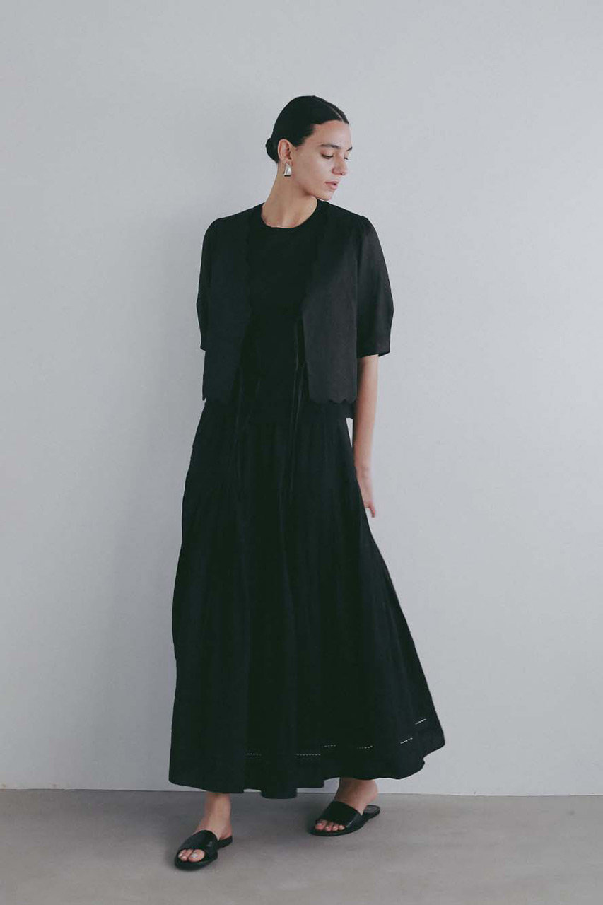 HER.(ハー)｜タックティアードスカート/ブラック の通販｜ELLESHOP