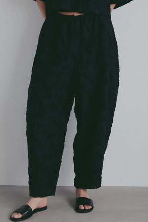 ハー/HER.の【4/2 12:00販売開始】カットジャカードカーブパンツ(110600/110601)