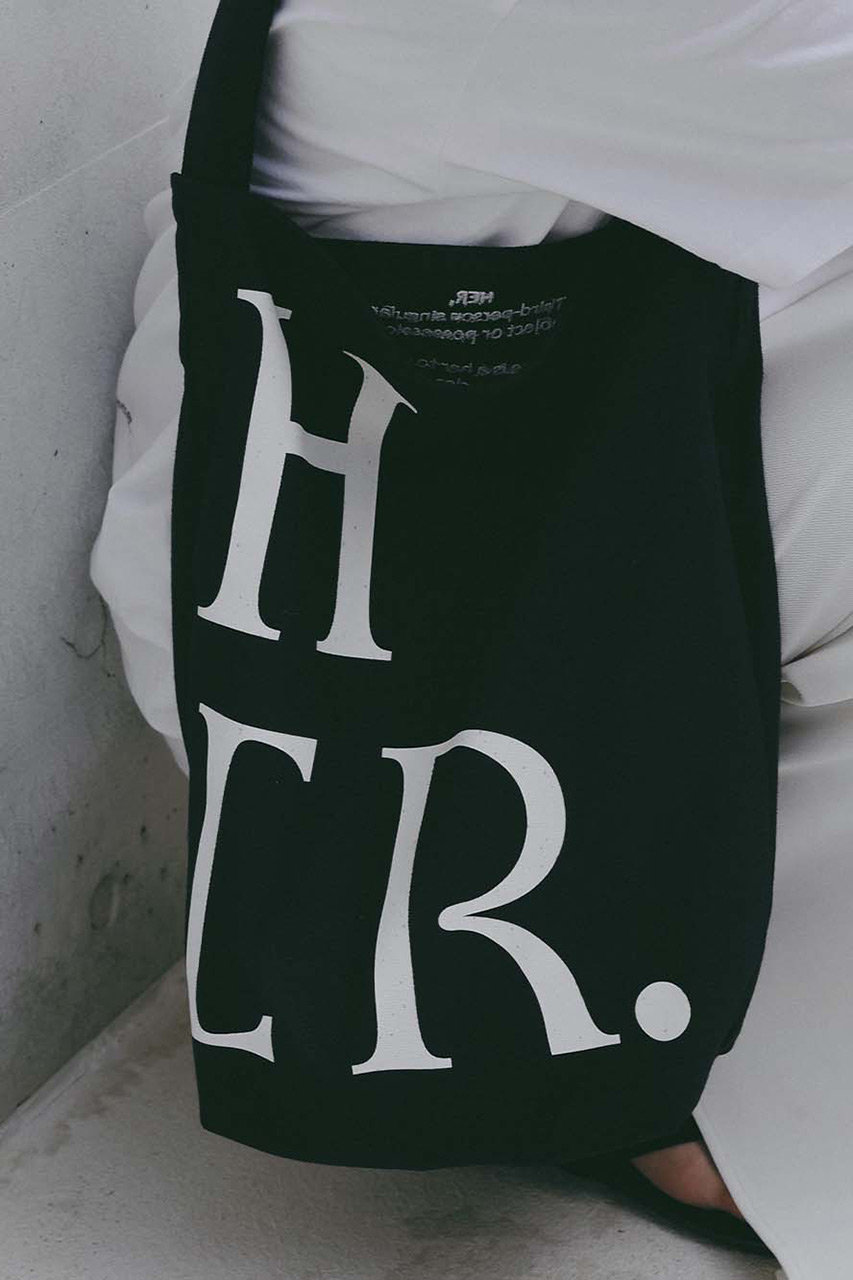 ハー/HER.の【予約販売】キャンバスショルダーバッグ(ブラック/7062301)