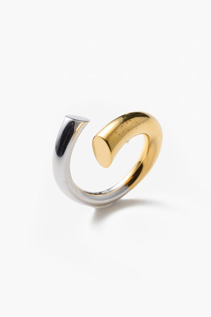 ESCAPERS AN OTHER WORLD/【Charlotte Chesnais】BISEAU リング