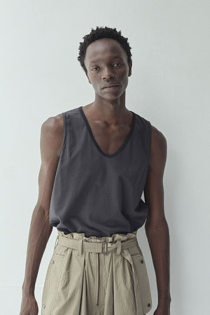 ベリーテイジ/VERYTAGEの【MEN】SILKY Vネックタンクトップ(110100/110101)