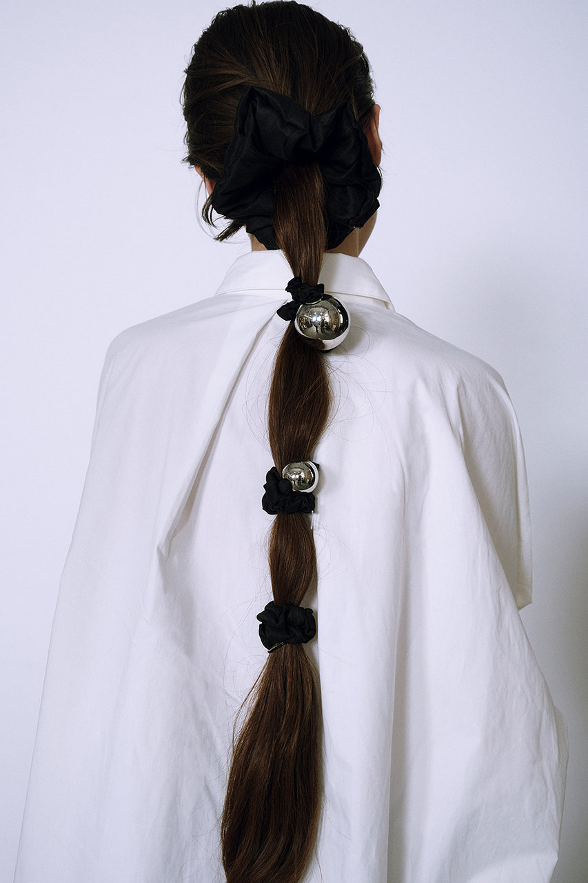 heyep(ヘイップ)｜Medium Metal Ball Silk シュシュ/ブラック の通販