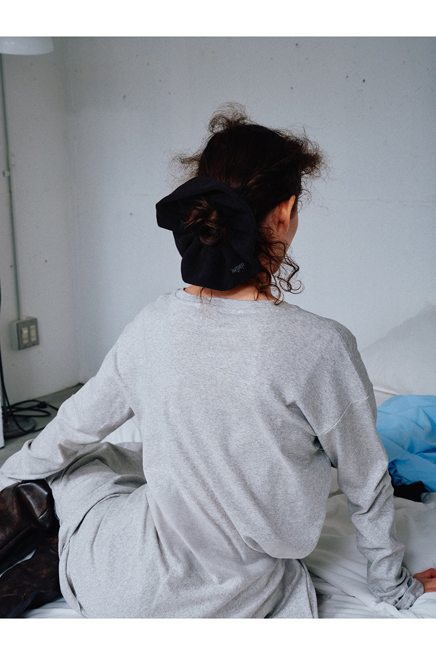 heyep(ヘイップ)｜Knit Logo Scrunchie/ブラック の通販｜ELLESHOP