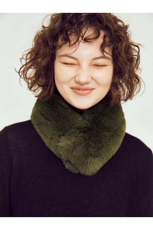 レモンプレット/LemonpletのFAUX FUR RONNI NECK WARMER(140100/140102)