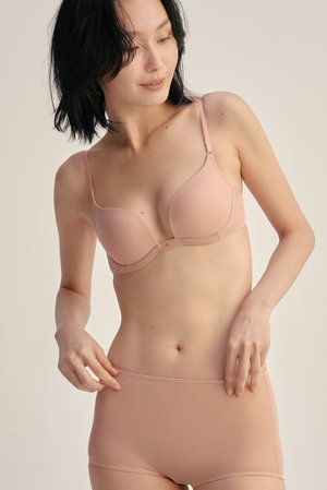 ユエ/Yueの(D65～)モールドカップ　3/4カップブラ(160100/160102)