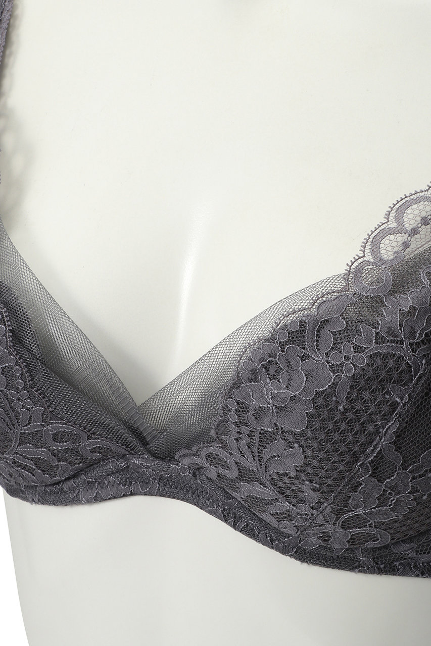 Yue(ユエ)｜(D65～)リバーレース 3/4カップブラ/グレー の通販