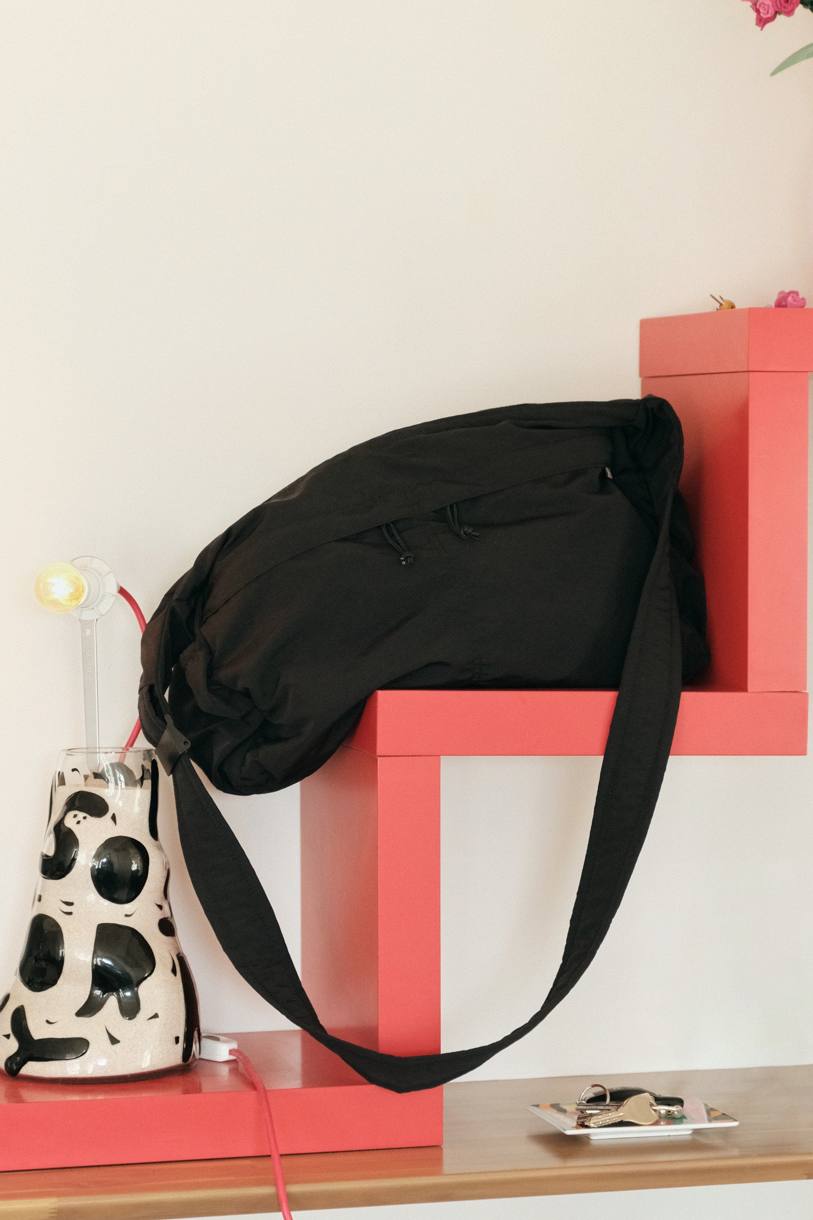 EVCON(エビコン)｜【UNISEX】BIG NYLON SHOULDER BAG/バッグ/BLACK の 