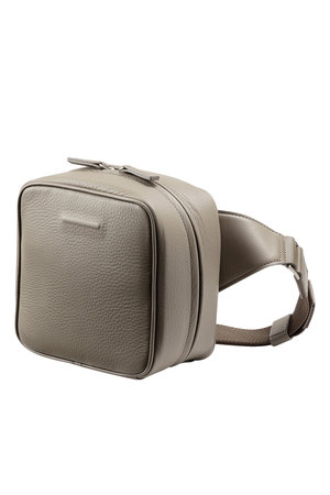 オブジェクツアイオー/objcts.ioのウィークエンドカメラバッグ ミディアム(120900/120901)