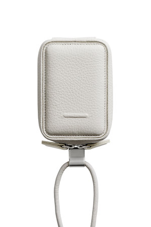 オブジェクツアイオー/objcts.ioのデタッチャブルストラップ付レザーマイクロバッグ（iPhoneアクセサリー ）(141000/141099)