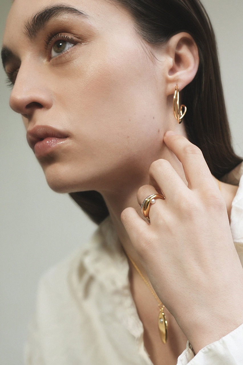 BAR Jewellery(バー ジュエリー)｜CROSSED PATHS ピアス