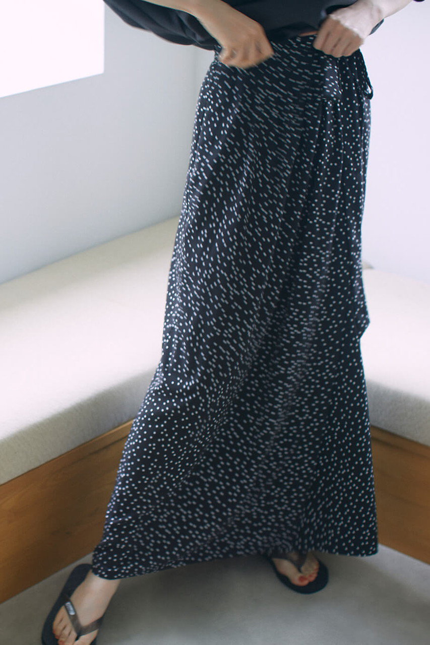 My Weaknessドットスカート MY WEAKNESS(マイ ウィークネス)｜Dot Skirt/ブラック の通販