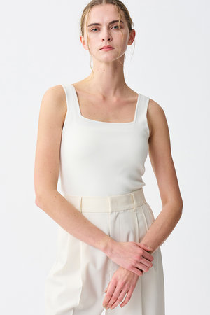 アンクレイヴ/uncraveのリネンニット スクエアタンクトップ(110300/110301)