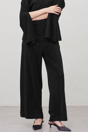 アンクレイヴ/uncraveのスエード ストレートパンツ(110600/110601)