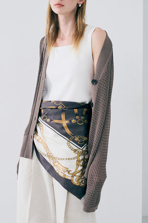 アンクレイヴ/uncraveの【2/12 12:00販売開始】チェーン シルクスカーフ(140100/140103)