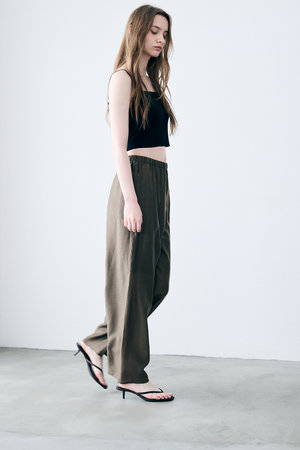 アンクレイヴ/uncraveの【4/15 12:00販売開始】リヨセルシルクローン ギャザーパンツ(110600/110601)