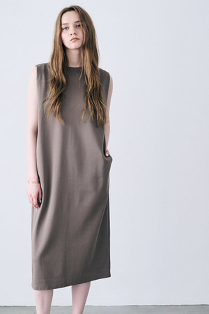 アンクレイヴ/uncraveのダブルフェイスジャージーワンピース(110500/110503)