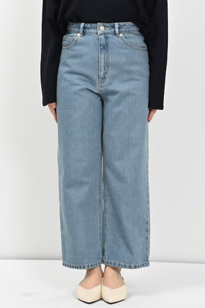 エストラータ/STRATAの【COHINA】KUROKI DENIM セミワイドストレート(110600/110604)