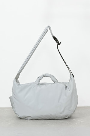 エストラータ/STRATAの【COHINA】パデッドキャリーオンショルダーバッグ(120100/120101)