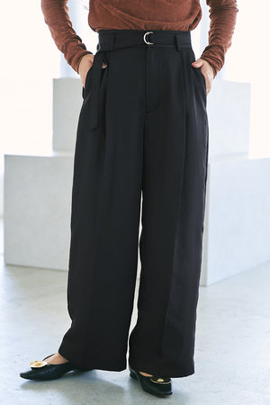 エストラータ/STRATAのブライトツイルタックワイドパンツ(110600/110601)