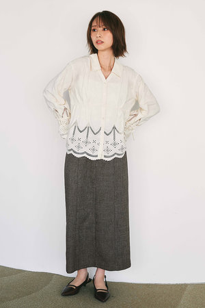 エストラータ/STRATAのエンブロイダリーリボンスリーブブラウス(110400/110403)