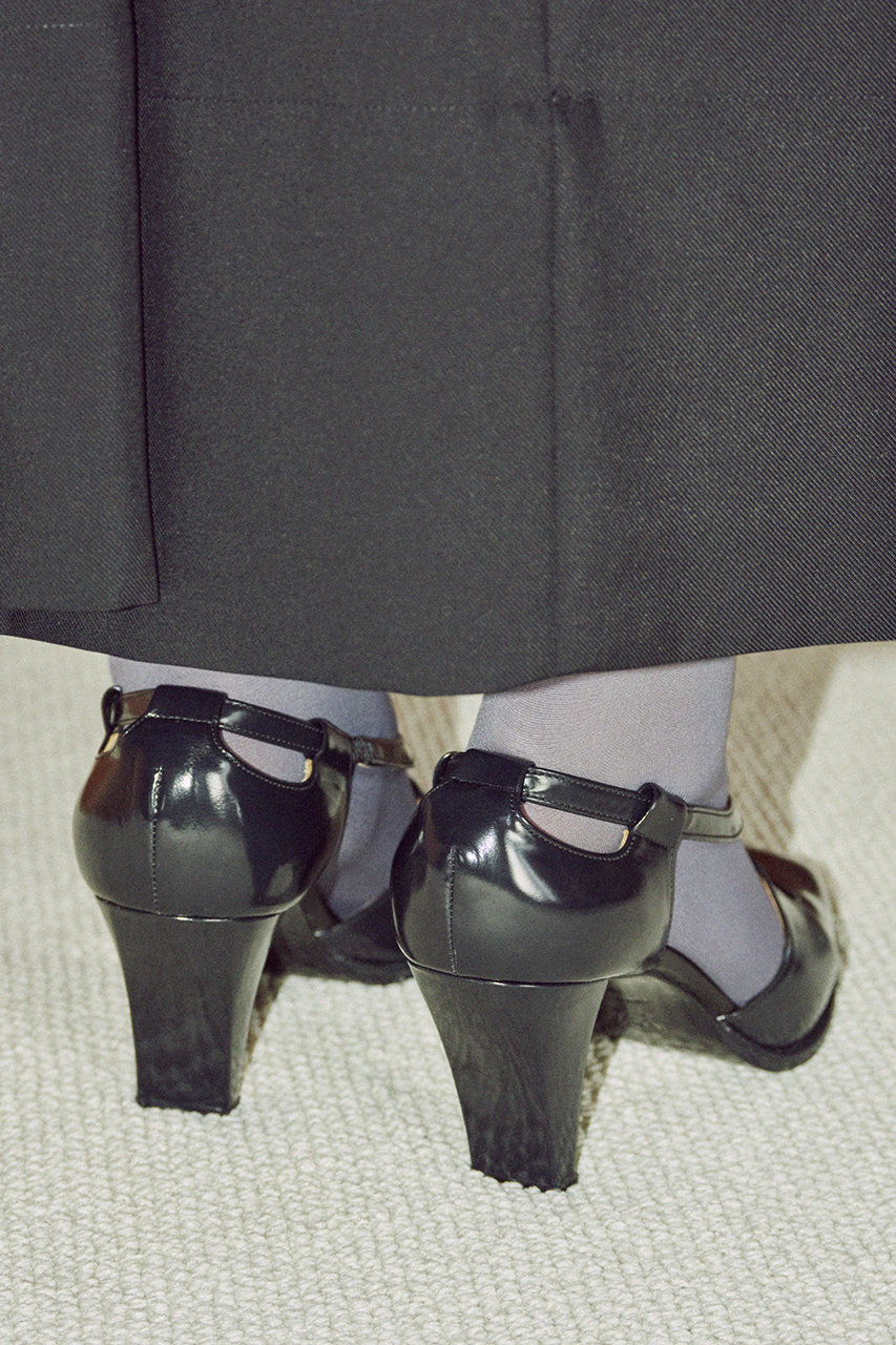 KATIM(カチム)｜KYUDO クロスストラップパンプス/グラスブラック の