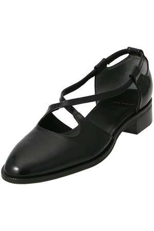 SHAW クロスストラップシューズ