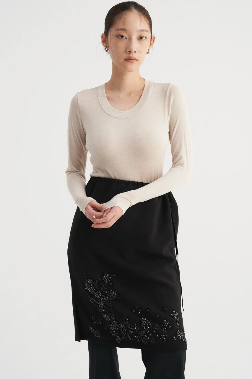 Venica(ヴェニカ)｜Bijou embroidery skirt/black の通販｜ELLESHOP