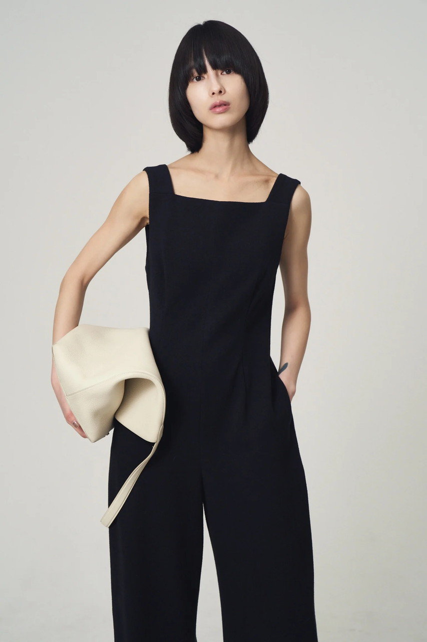 Venica(ヴェニカ)｜georgette coccon jumpsuit/BLK の通販｜ELLESHOP