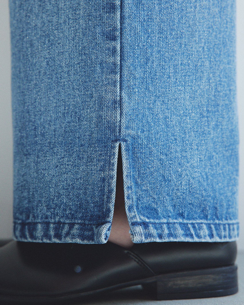 Venica(ヴェニカ)｜Super highwaist slit denim/BLU の通販｜ELLESHOP